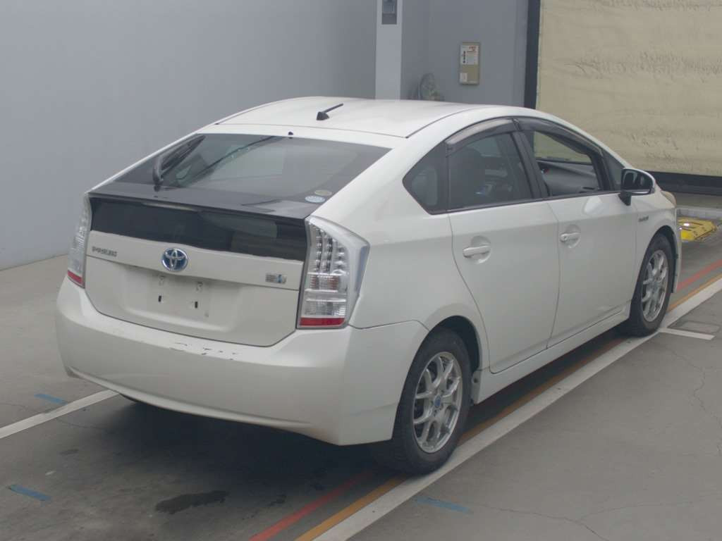 2009 Toyota Prius ZVW30[1]