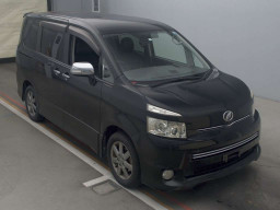 2009 Toyota Voxy