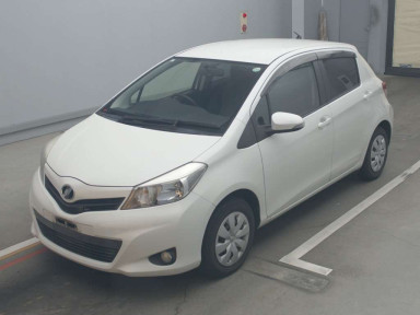 2013 Toyota Vitz