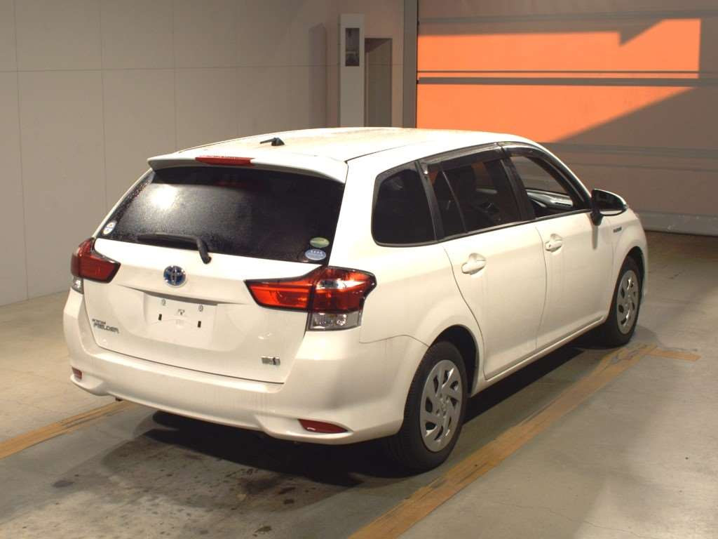 2019 Toyota Corolla Fielder NKE165G[1]