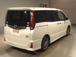 2017 Toyota Noah