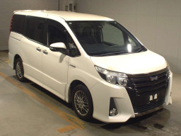 2017 Toyota Noah