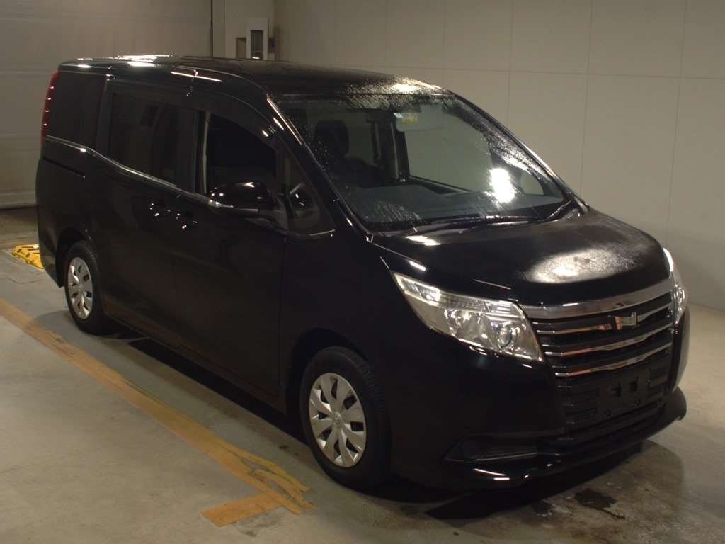 2015 Toyota Noah ZRR80G[2]