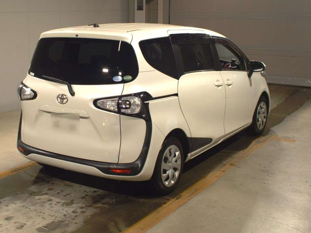 2016 Toyota Sienta NSP170G[1]