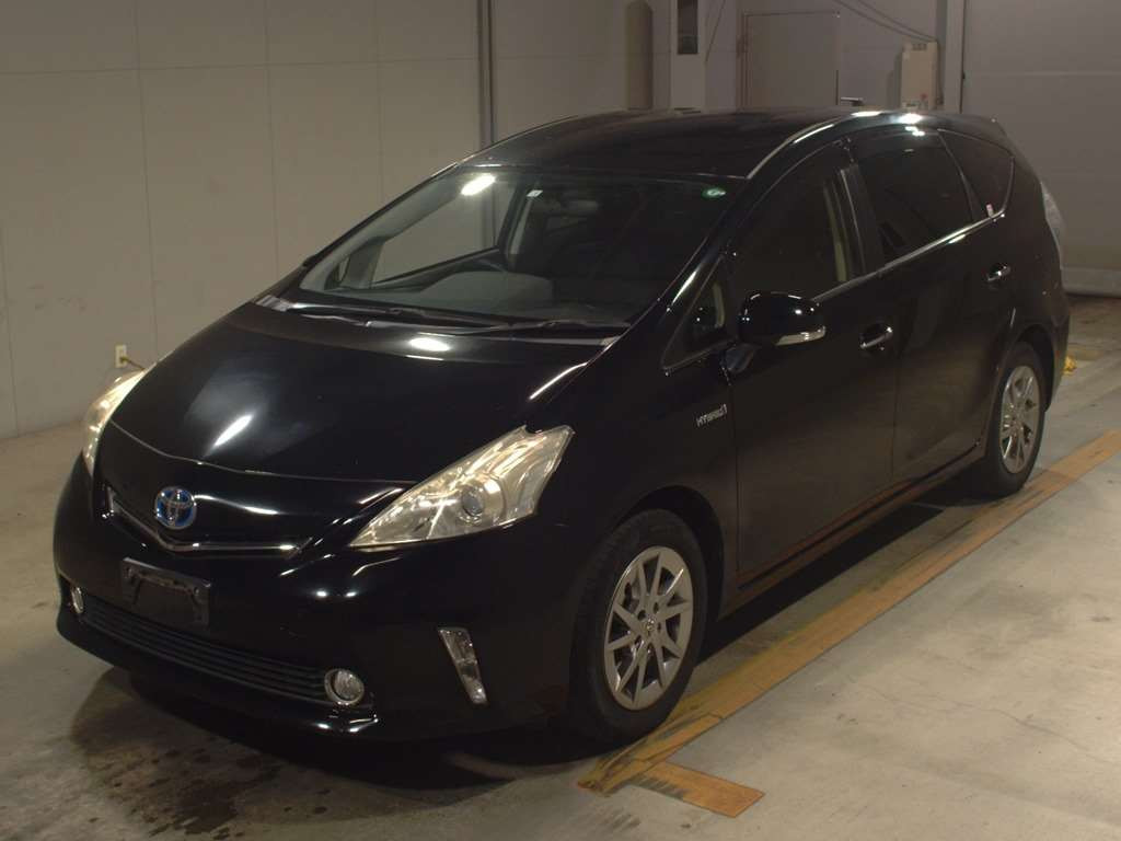 2014 Toyota Prius alpha ZVW40W[0]