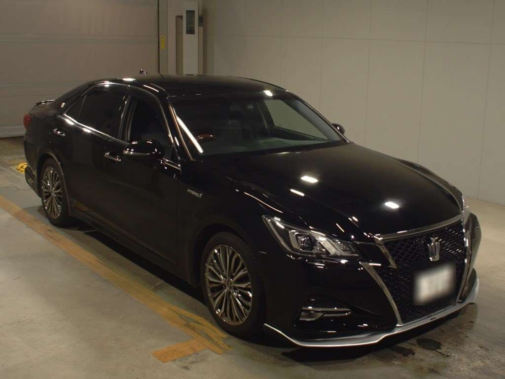 2016 Toyota Crown Hybrid AWS210[2]