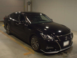 2016 Toyota Crown Hybrid