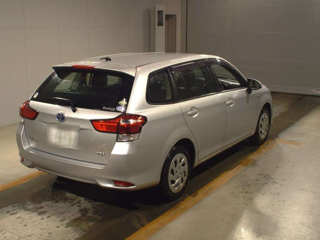 2019 Toyota Corolla Fielder NKE165G[1]