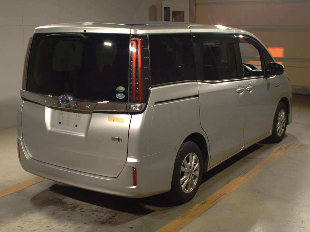 2020 Toyota Noah ZWR80G[1]