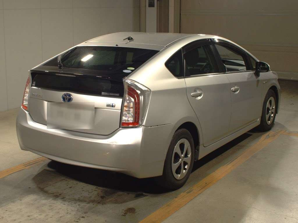 2012 Toyota Prius ZVW30[1]