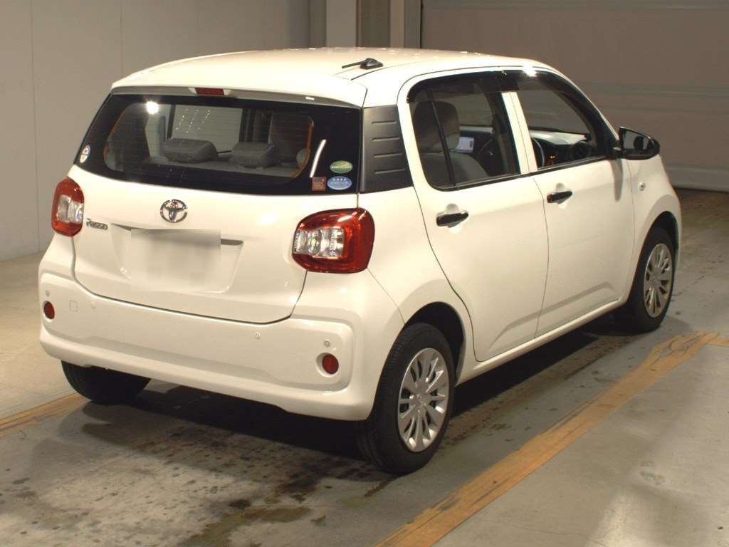 2017 Toyota Passo M700A[1]