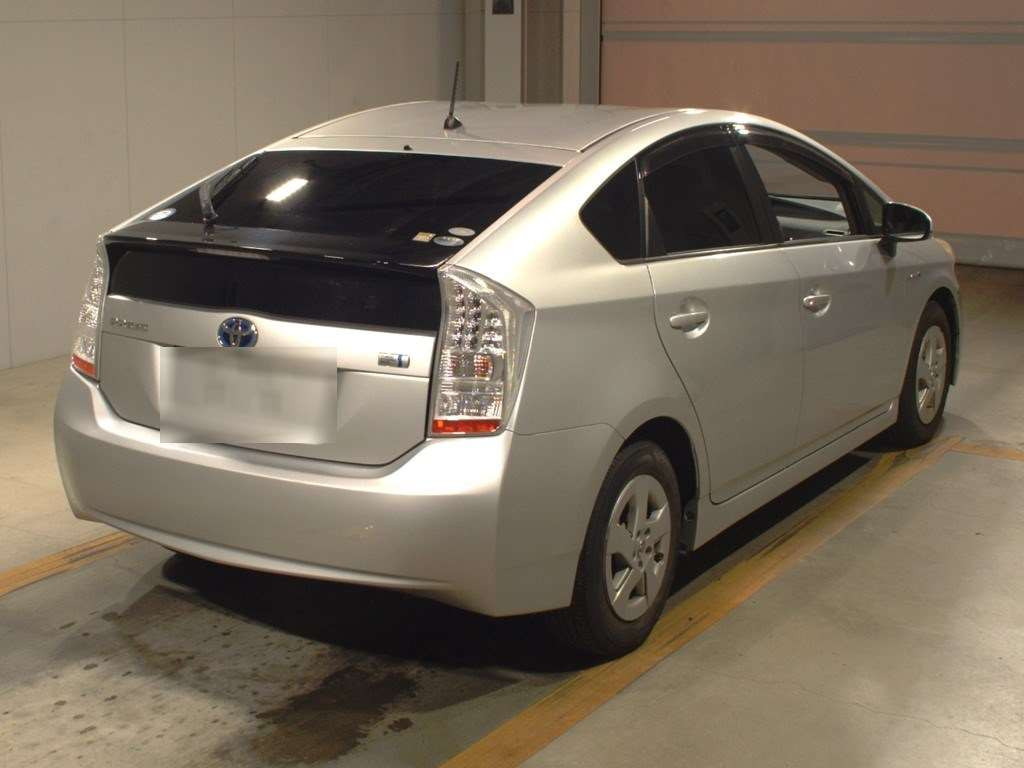 2011 Toyota Prius ZVW30[1]