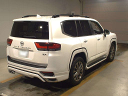 2023 Toyota Land Cruiser