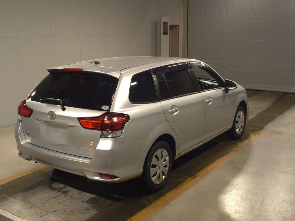 2017 Toyota Corolla Fielder NZE164G[1]