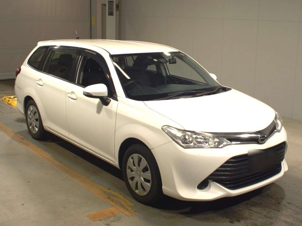 2015 Toyota Corolla Fielder NRE161G[2]