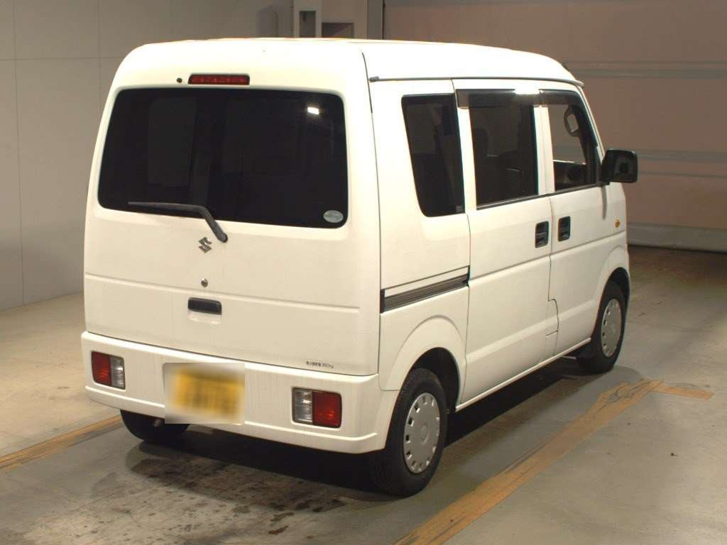 2011 Suzuki Every DA64V[1]