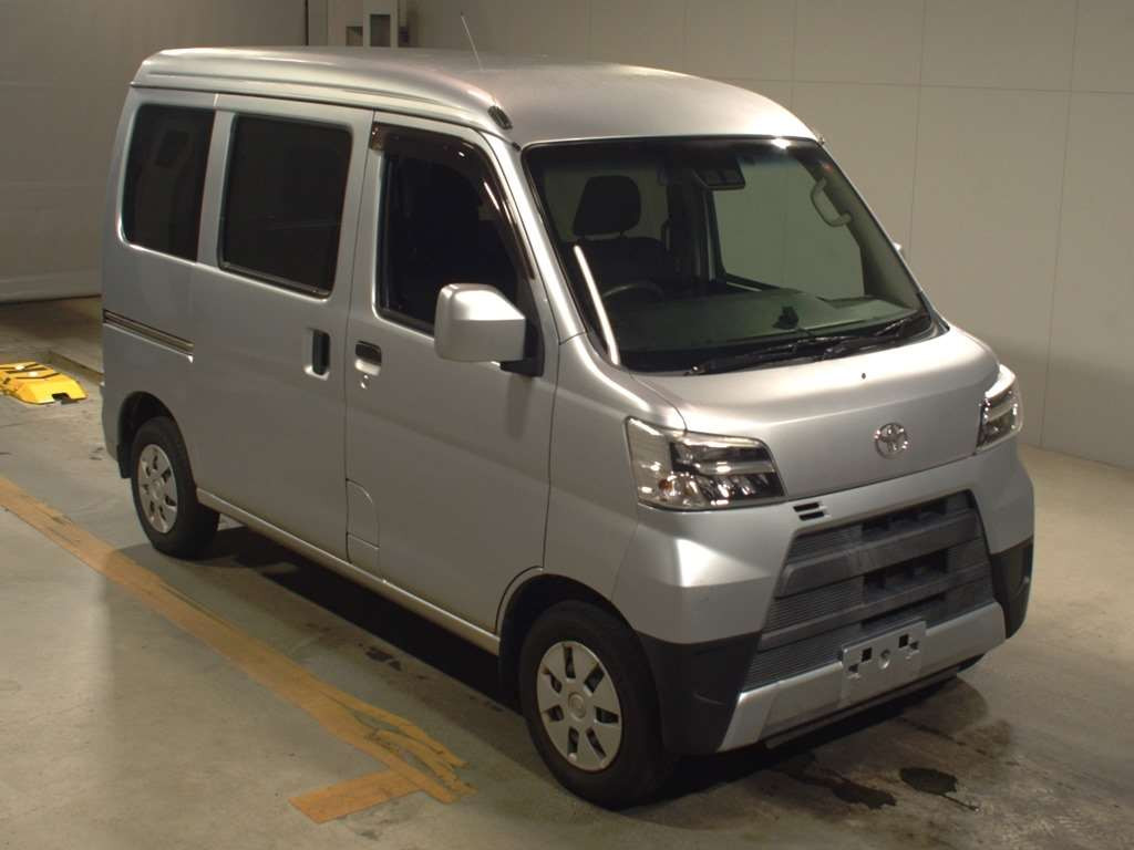 2020 Toyota Pixis Van S321M[2]