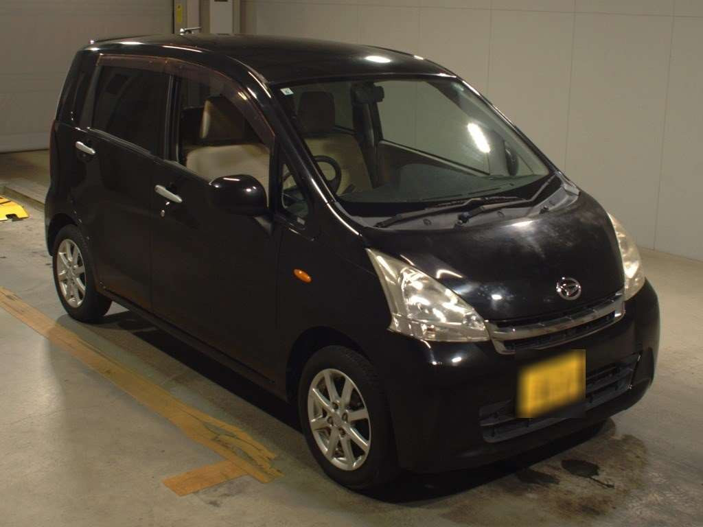 2011 Daihatsu Move LA100S[2]