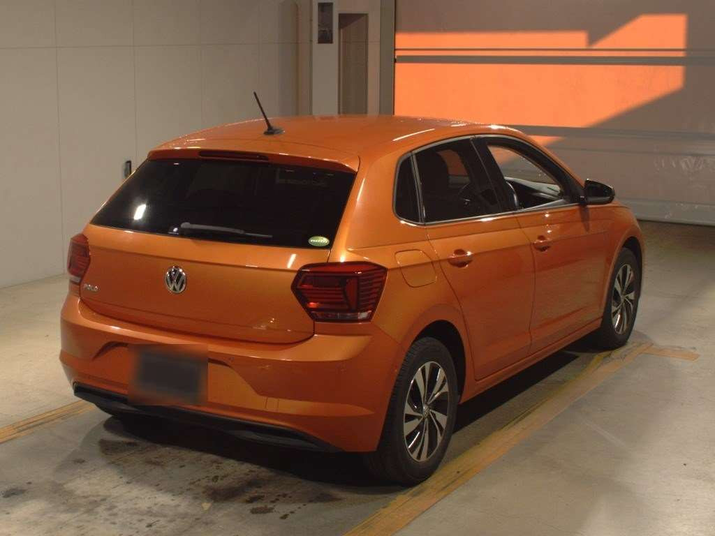 2018 Volkswagen Polo AWCHZ[1]