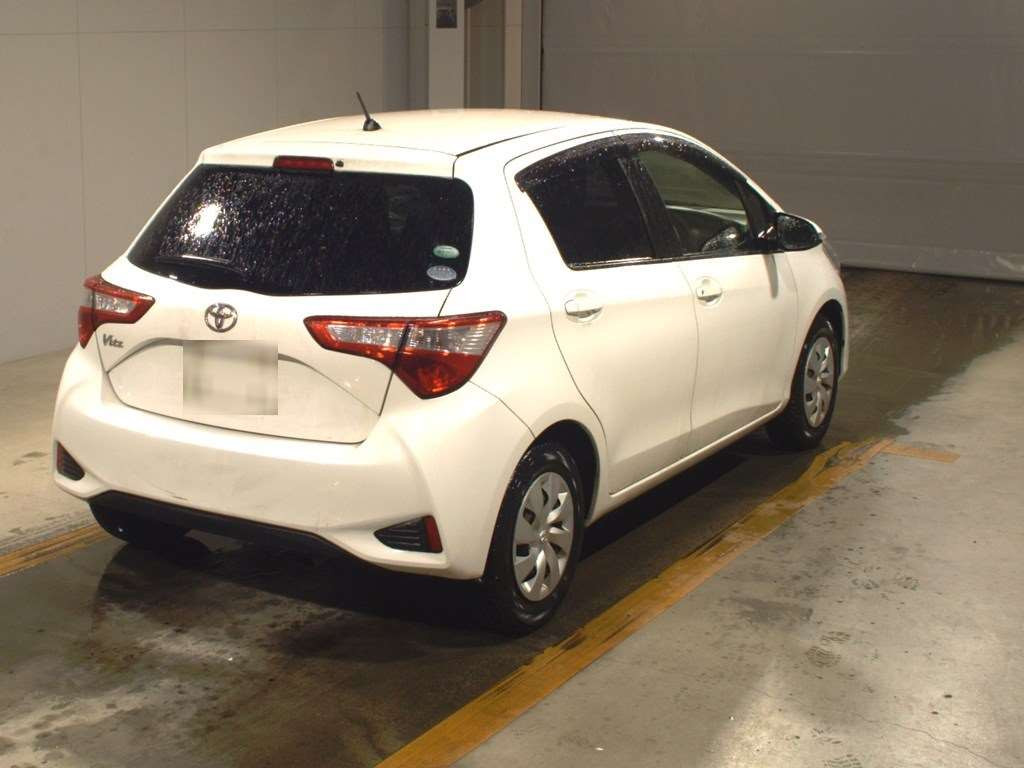 2017 Toyota Vitz NSP130[1]