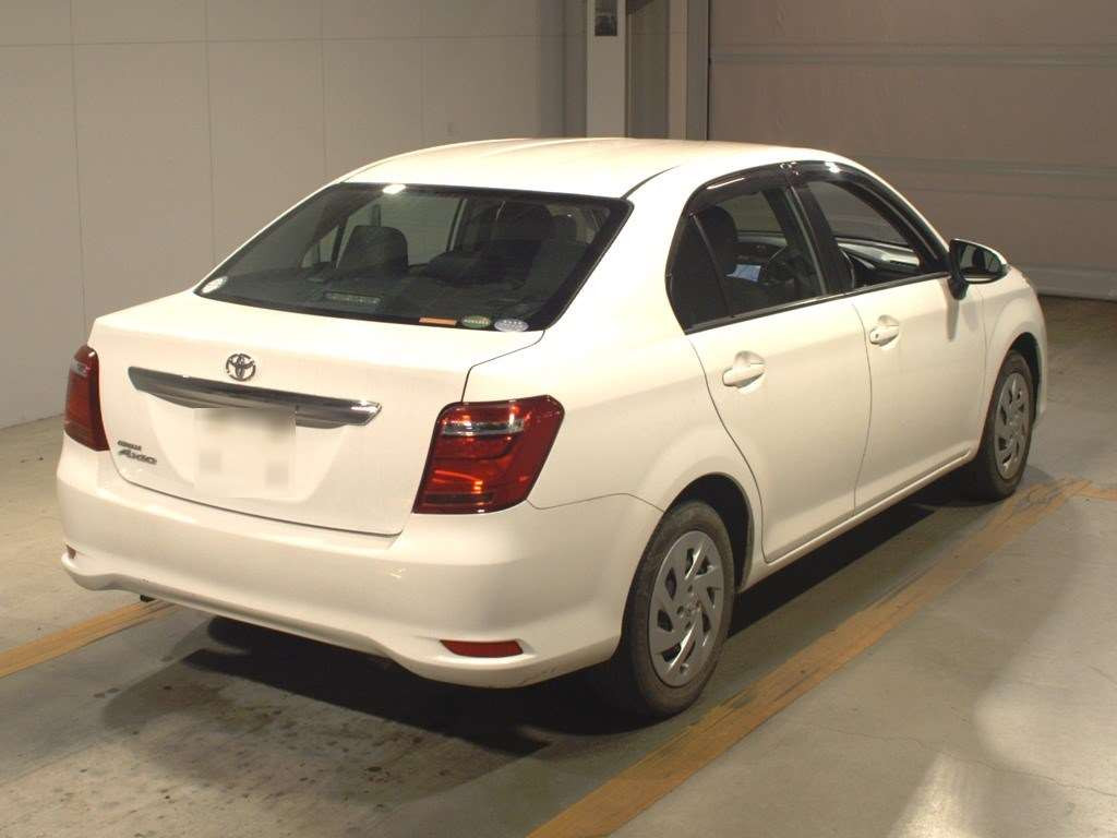 2019 Toyota Corolla Axio NRE161[1]