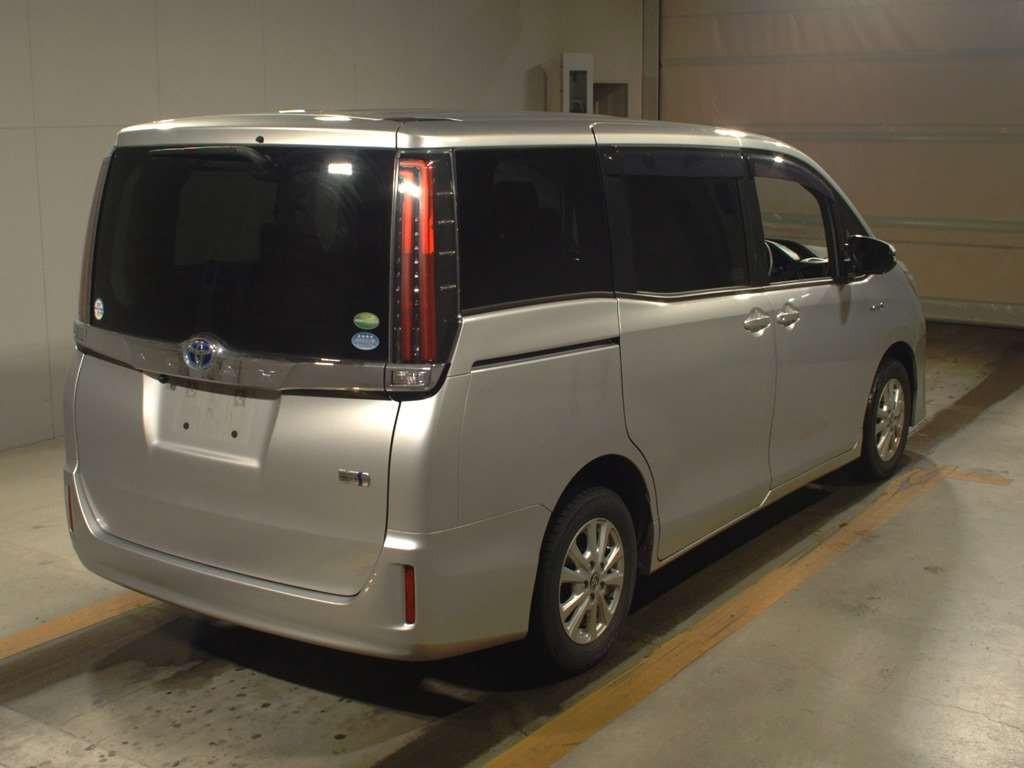 2019 Toyota Noah ZWR80G[1]