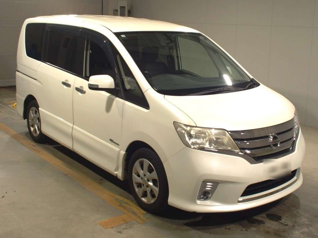 2013 Nissan Serena HFC26[2]