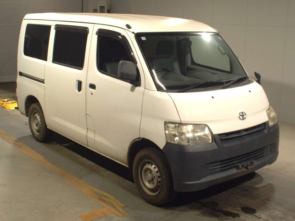 2016 Toyota Townace Van S402M[2]