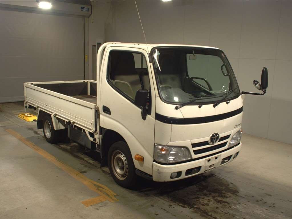 2013 Toyota Dyna Truck KDY231[2]