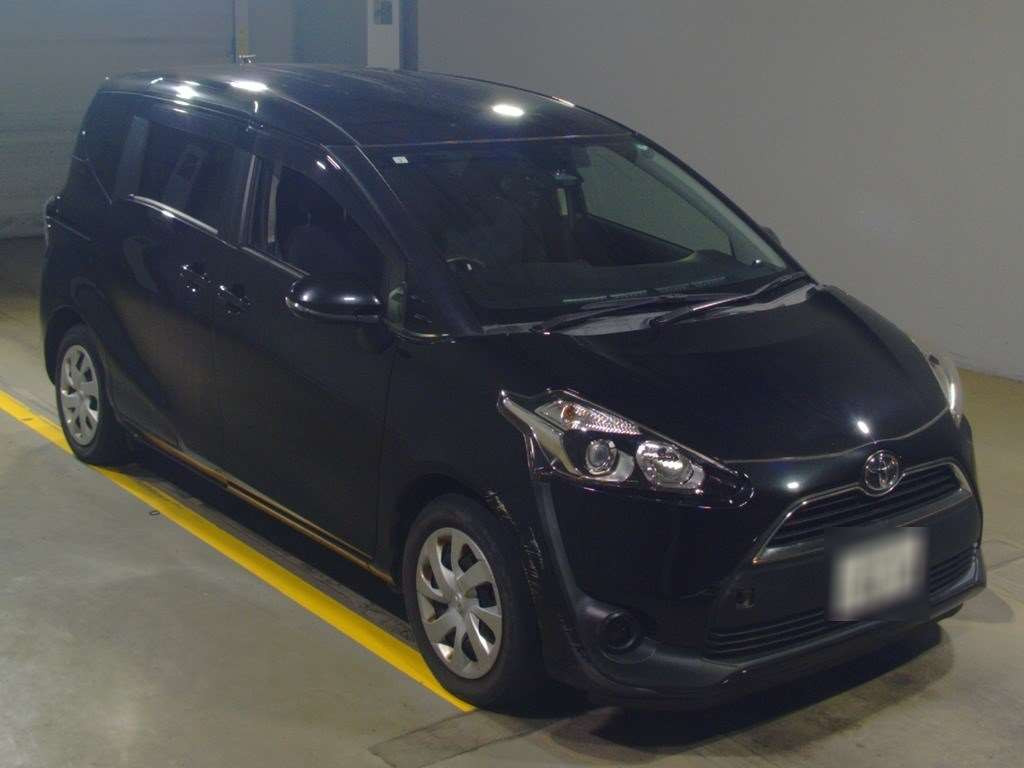 2017 Toyota Sienta NSP170G[2]