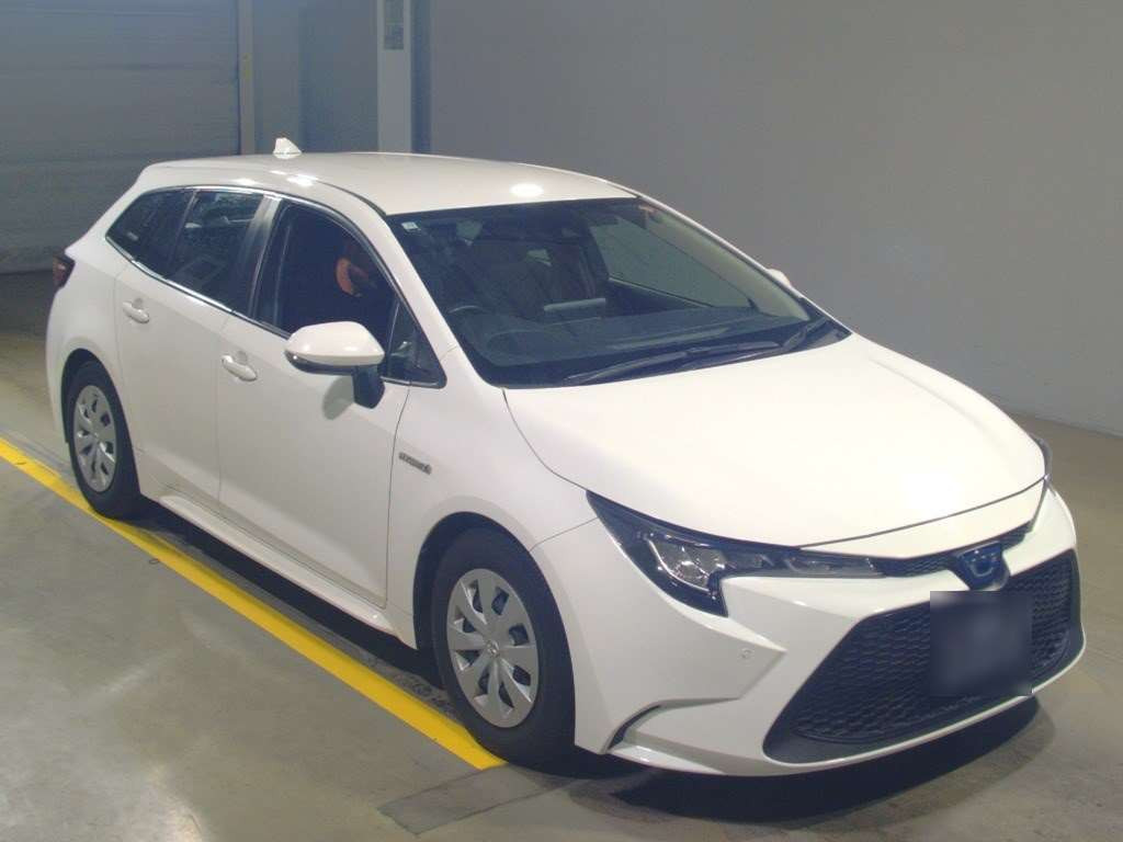 2019 Toyota Corolla Touring Wagon ZWE211W[2]