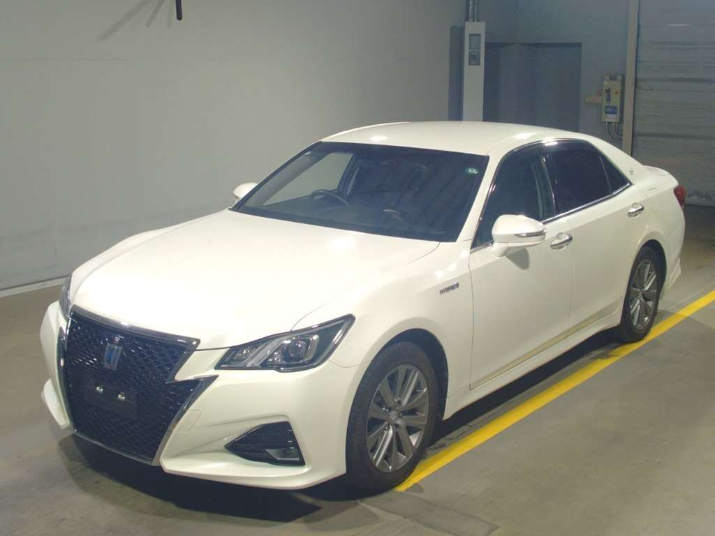 2017 Toyota Crown Hybrid AWS211[0]