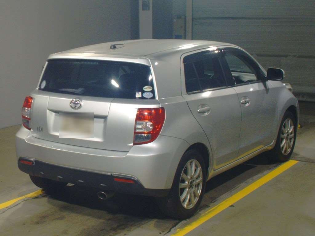 2009 Toyota IST NCP110[1]