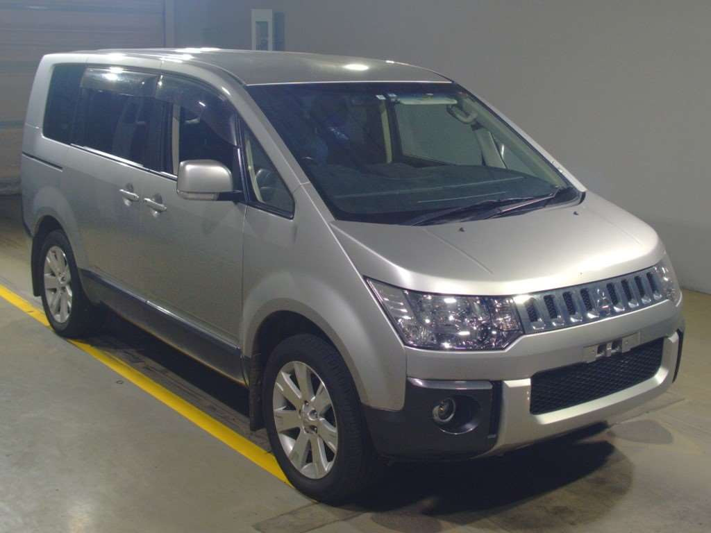 2017 Mitsubishi Delica D5 CV1W[2]