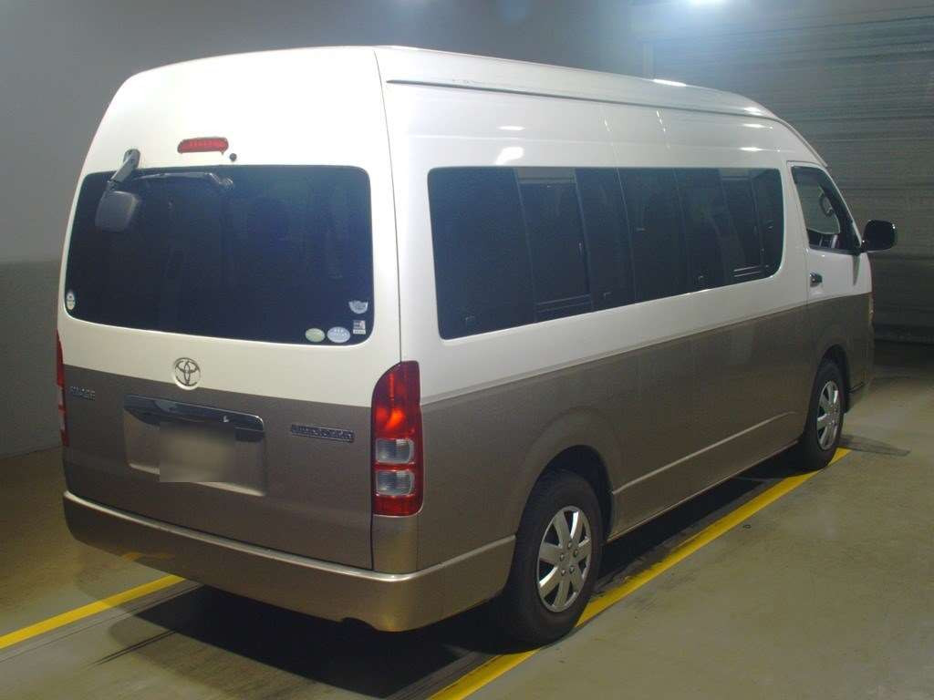 2011 Toyota Hiace Wagon TRH224W[1]