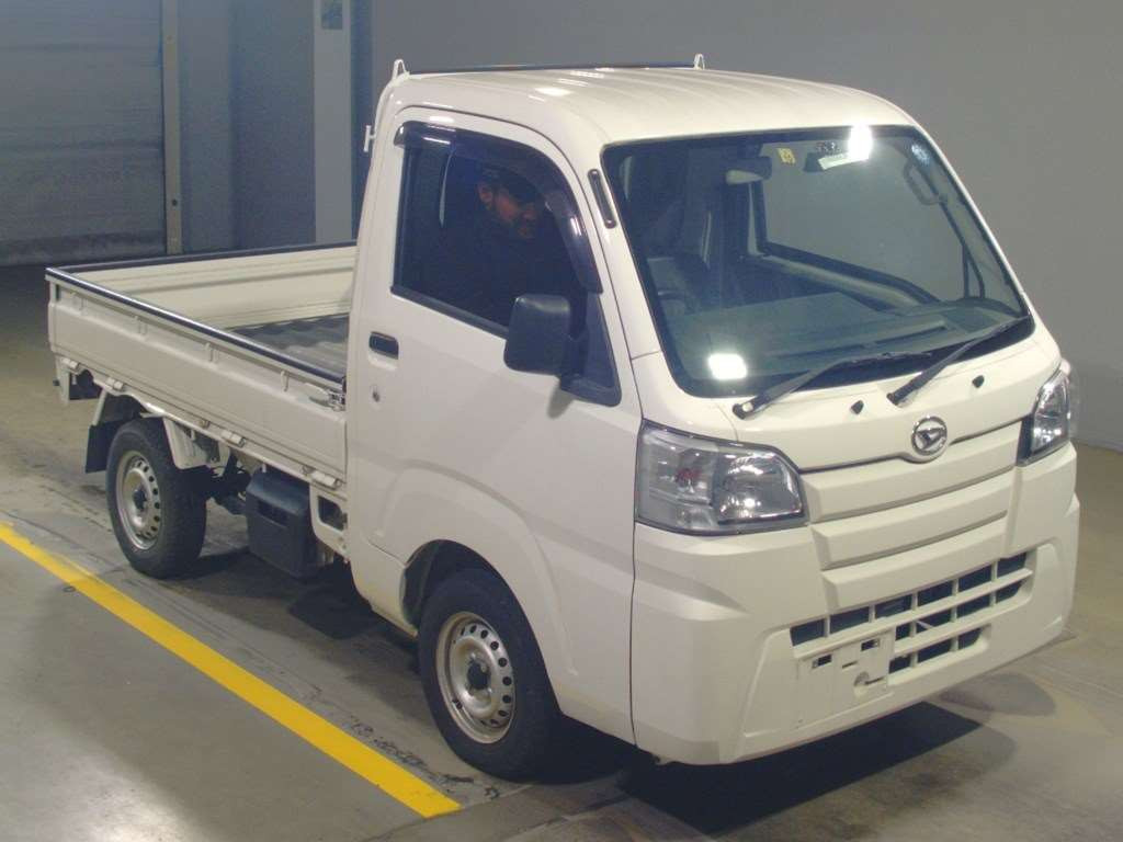 2018 Daihatsu Hijet Truck S500P[2]