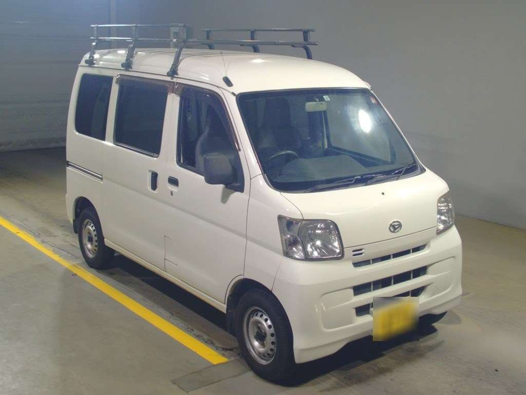 2017 Daihatsu Hijet Cargo S321V[2]