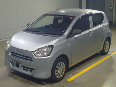 2017 Daihatsu Mira es