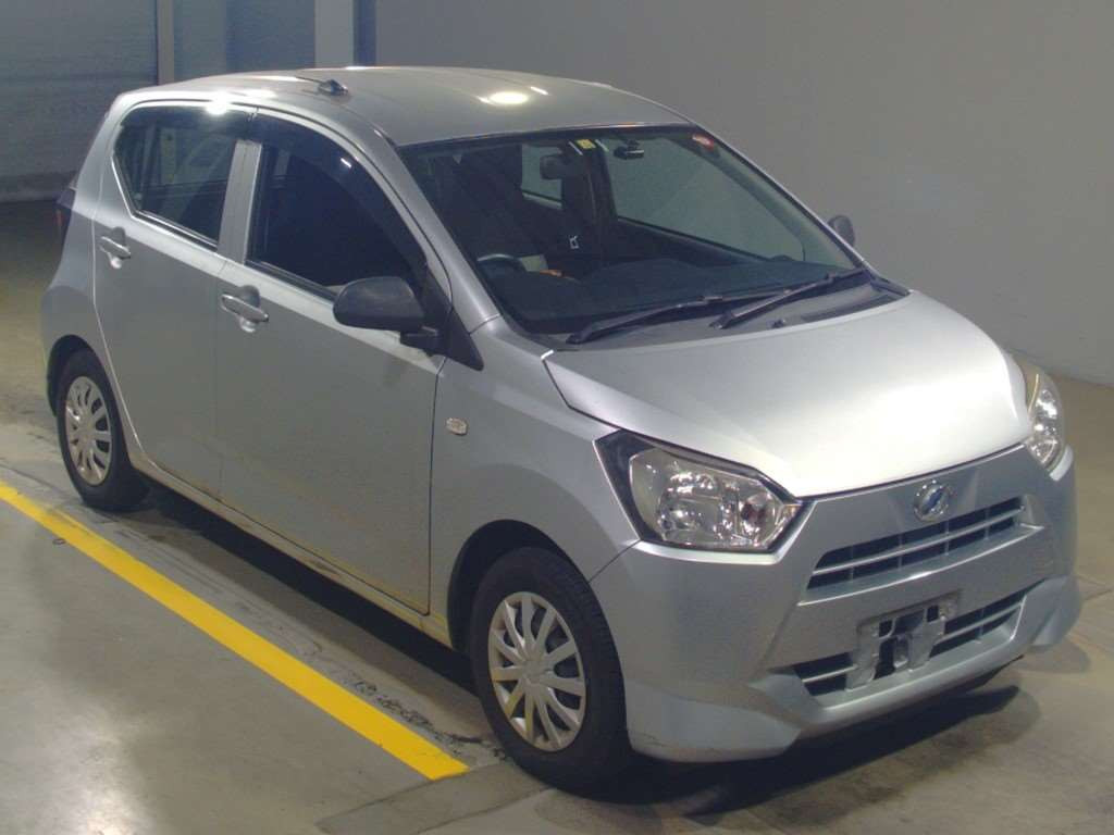 2017 Daihatsu Mira es LA350S[2]