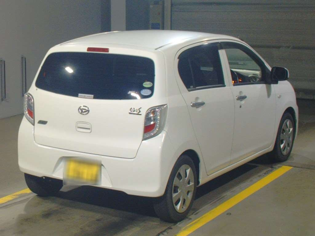 2014 Daihatsu Mira es LA300S[1]