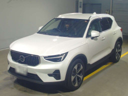 2023 Volvo XC40