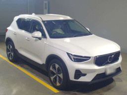 2023 Volvo XC40