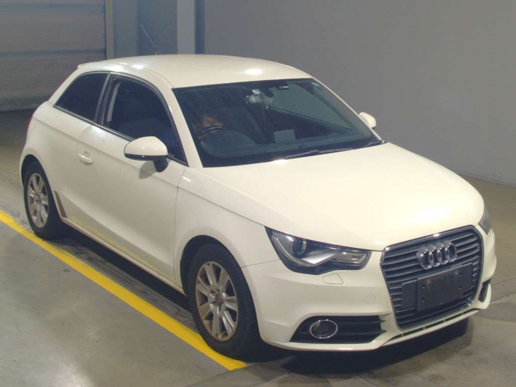 2011 Audi A1 8XCAX[2]