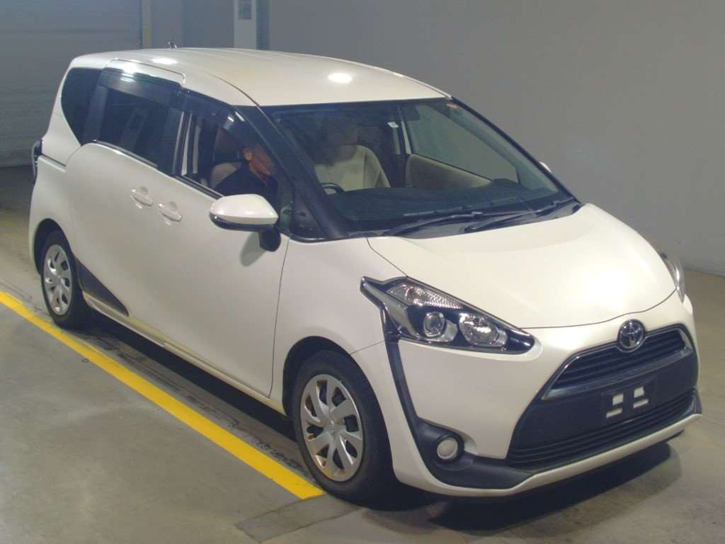 2017 Toyota Sienta NSP170G[2]