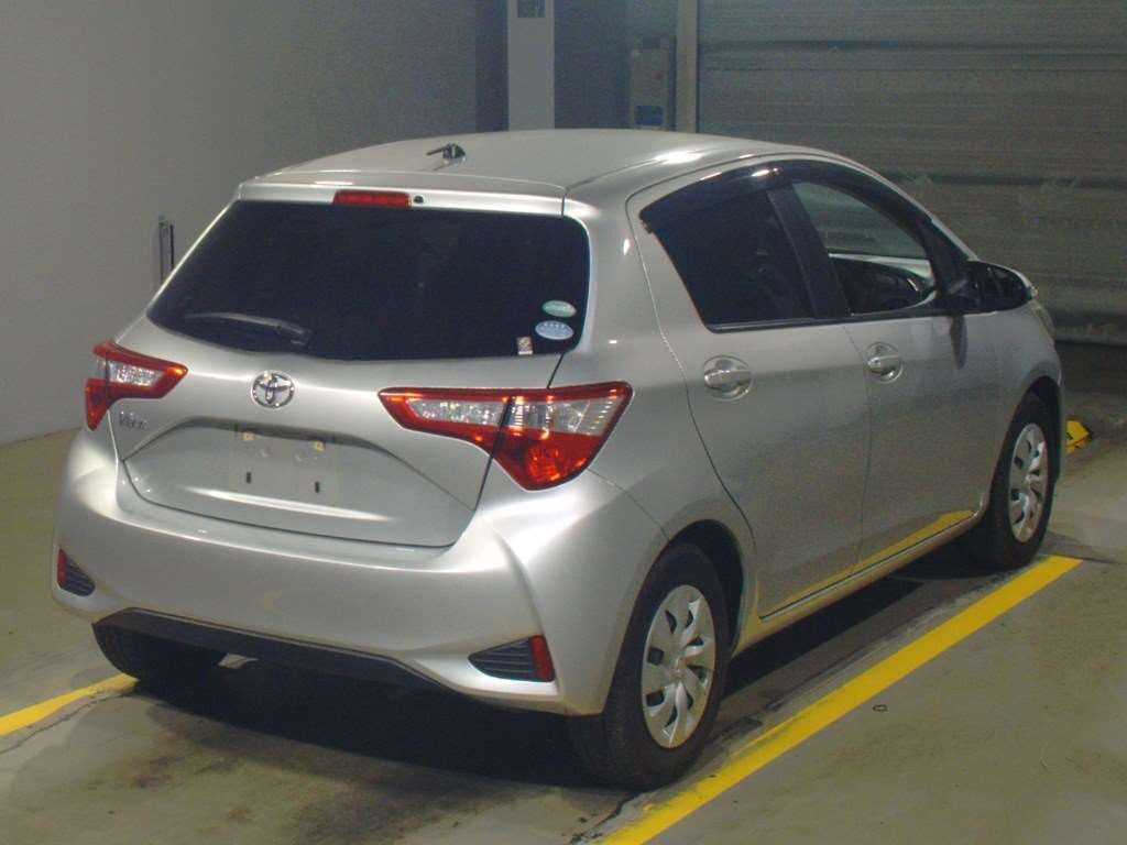 2017 Toyota Vitz NSP130[1]