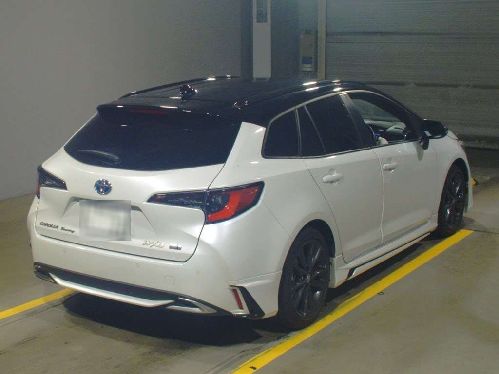 2022 Toyota Corolla Touring Wagon ZWE219W[1]