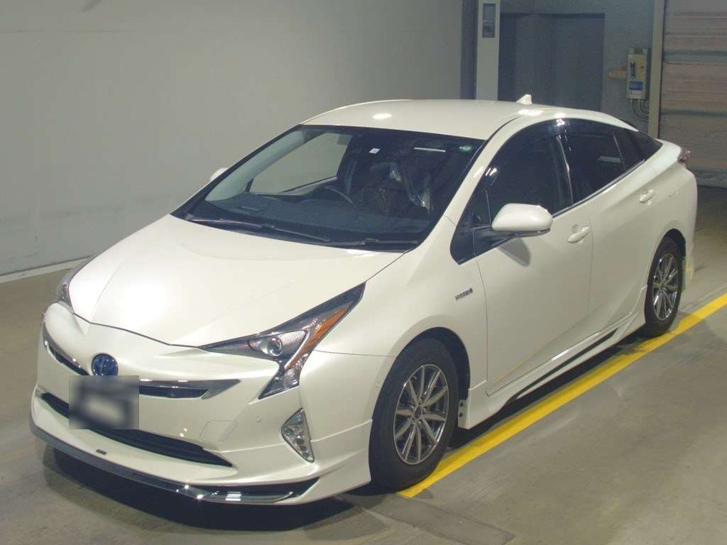 2016 Toyota Prius ZVW50[0]