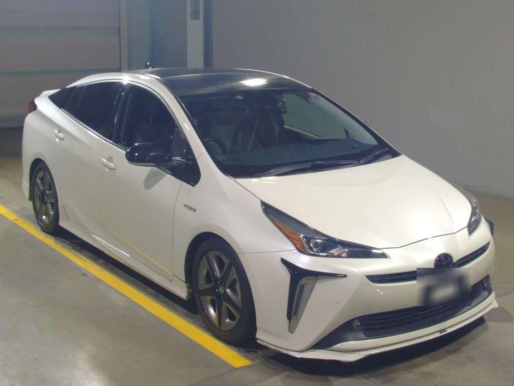 2019 Toyota Prius ZVW51[2]