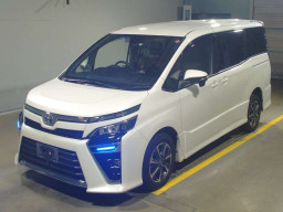 2021 Toyota Voxy