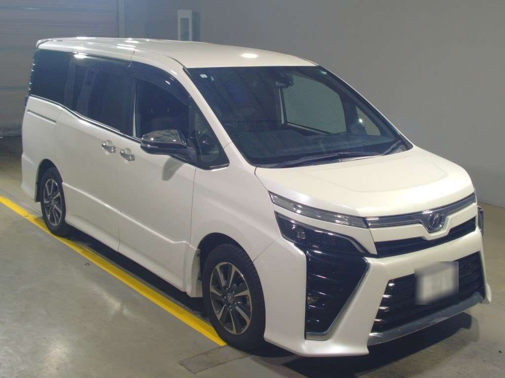 2019 Toyota Voxy ZRR80W[2]